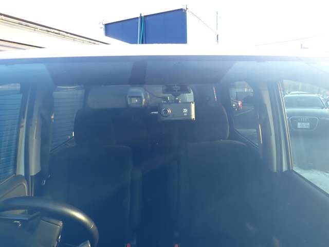 TOYOTA VOXY 2015 Image 31