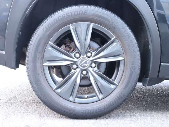 TOYOTA LEXUS UX250H 2019 Image 31