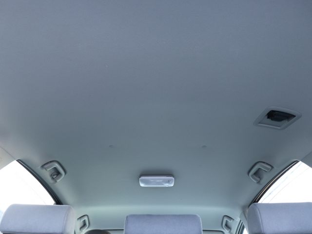 TOYOTA PRIUS ALPHA 2011 Image 31