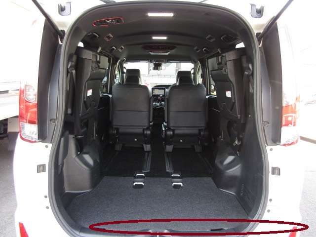 TOYOTA NOAH 2017 Image 31