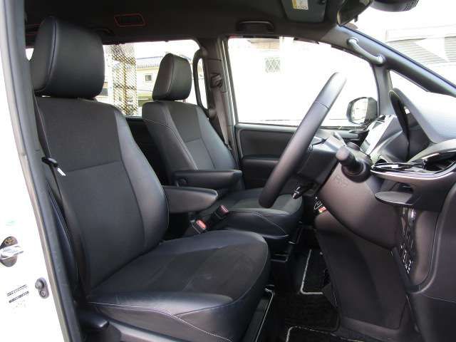 TOYOTA NOAH 2017 Image 31