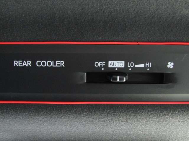 TOYOTA NOAH 2017 Image 31