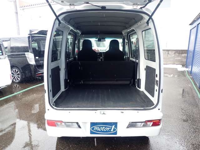 DAIHATSU HIJET CARGO 4WD 2019 Image 31