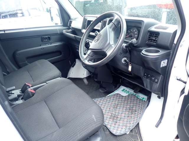 DAIHATSU HIJET CARGO 4WD 2019 Image 31