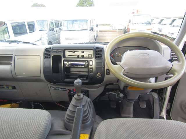 TOYOTA DYNA 2005 Image 31