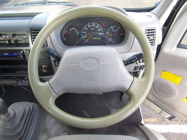TOYOTA DYNA 2005 Image 31