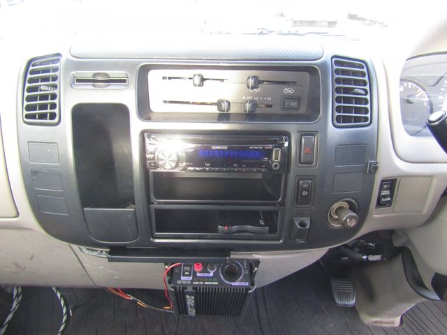 TOYOTA DYNA 2005 Image 31