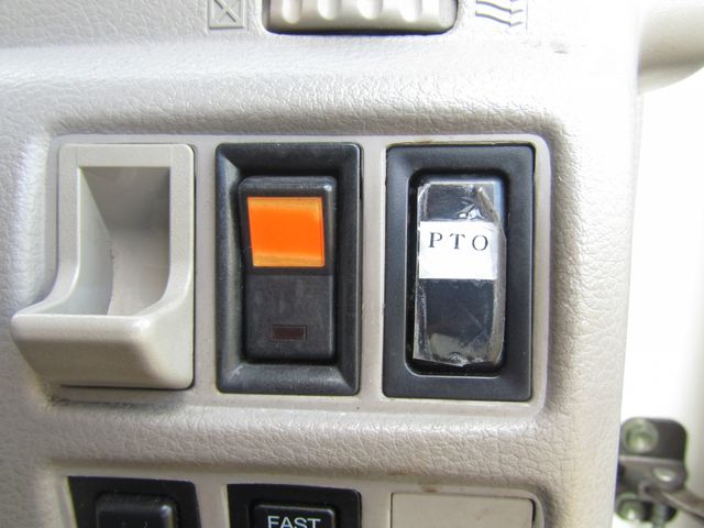 TOYOTA DYNA 2005 Image 31