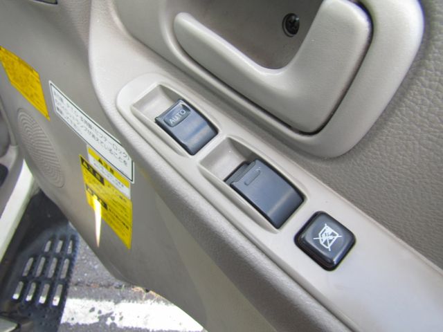 TOYOTA DYNA 2005 Image 31