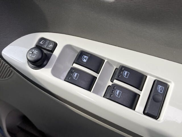 DAIHATSU TANTO 4WD 2017 Image 31