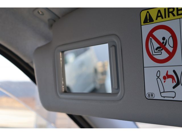 DAIHATSU CAST STYLE 4WD 2015 Image 31