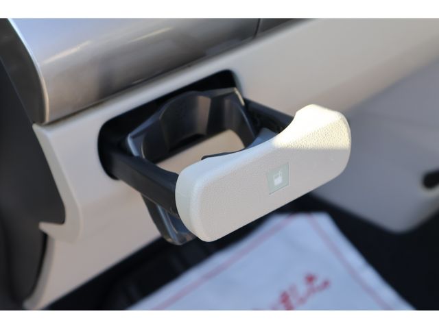 DAIHATSU CAST STYLE 4WD 2015 Image 31