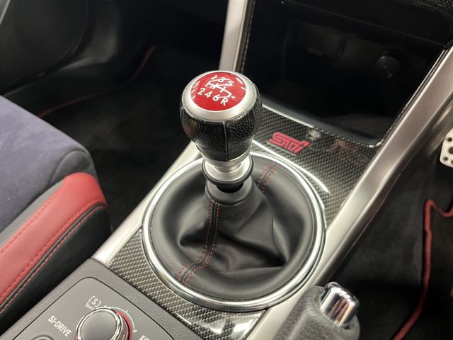 SUBARU WRX STI 2014 Image 31