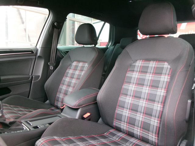 VOLKSWAGEN GOLF GTI 2017 Image 31