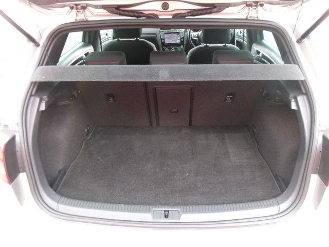 VOLKSWAGEN GOLF GTI 2017 Image 31