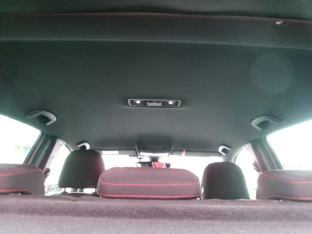 VOLKSWAGEN GOLF GTI 2017 Image 31