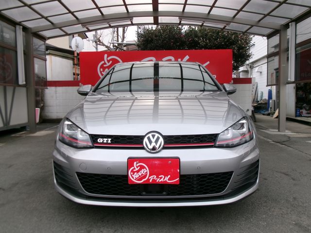 VOLKSWAGEN GOLF GTI 2017 Image 31