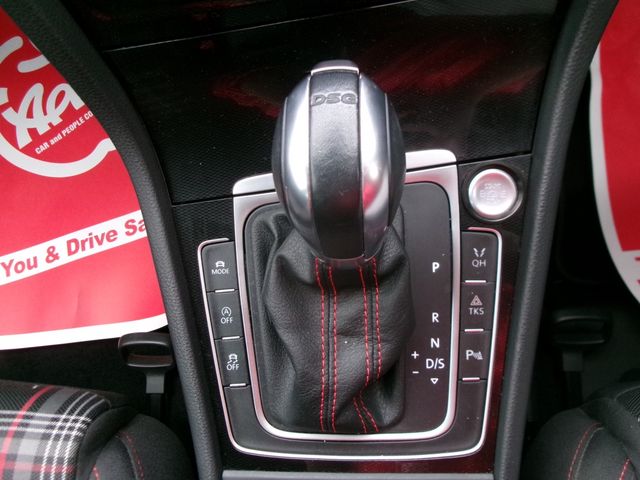 VOLKSWAGEN GOLF GTI 2017 Image 31