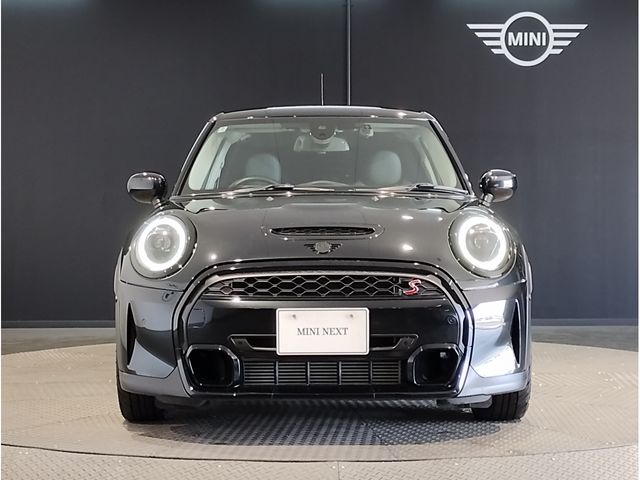 BMW MINI COOPER SD 5DOOR 2022 Image 31