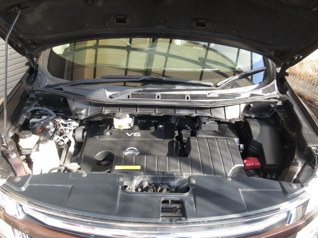 NISSAN ELGRAND 2015 Image 31