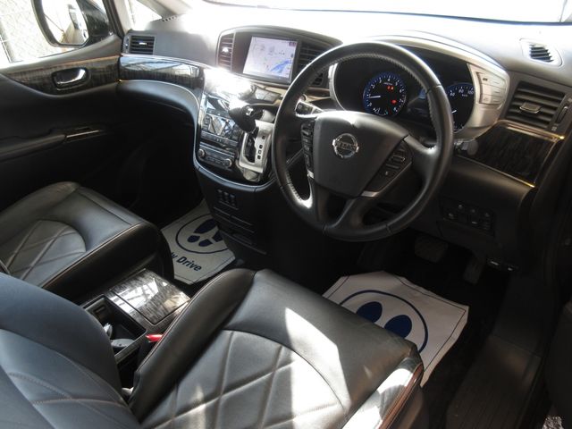 NISSAN ELGRAND 2015 Image 31