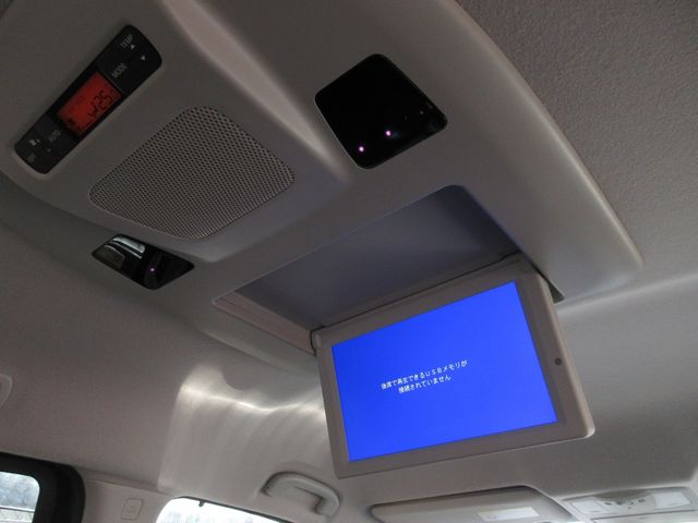 NISSAN ELGRAND 2015 Image 31