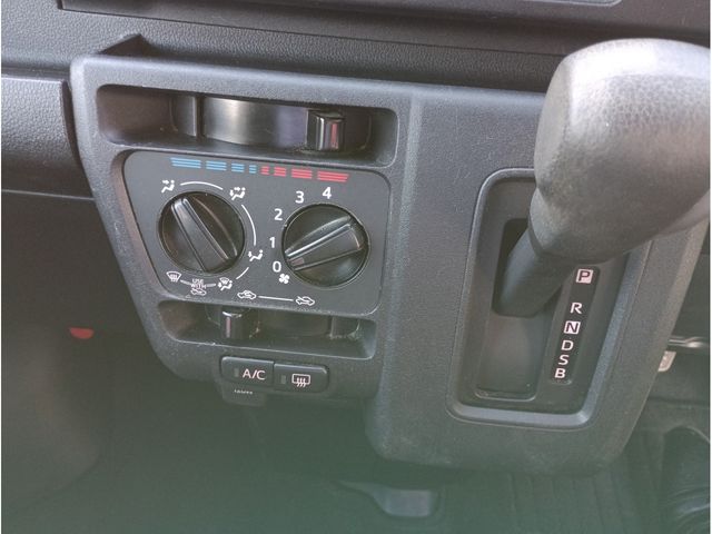 DAIHATSU ATRAI VAN 2022 Image 31