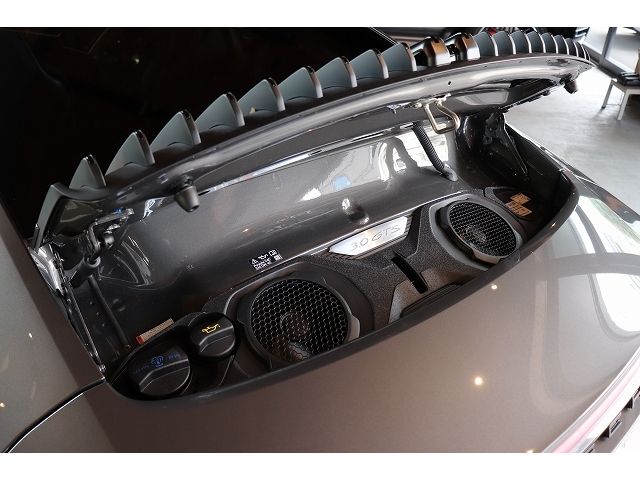 PORSCHE 911 2024 Image 31