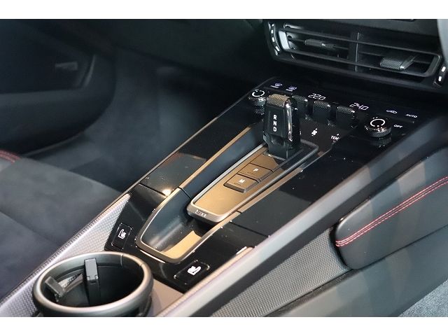 PORSCHE 911 2024 Image 31