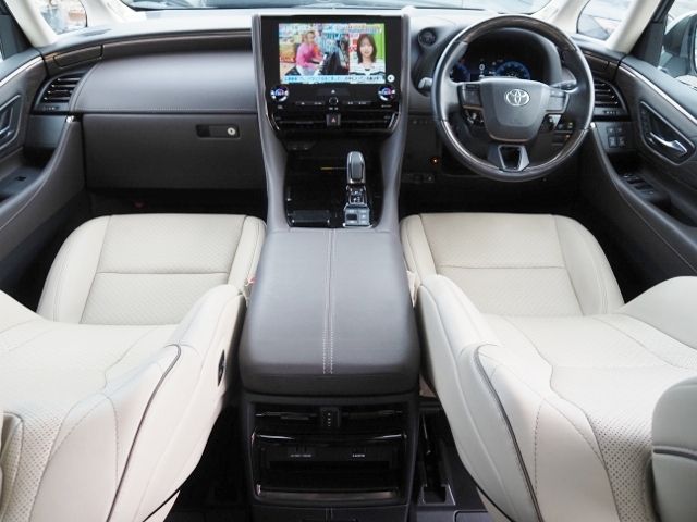 TOYOTA ALPHARD HYBRID 2023 Image 31