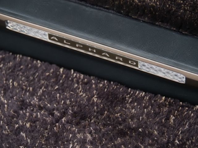 TOYOTA ALPHARD HYBRID 2023 Image 31