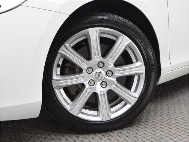 VOLVO V40 2020 Image 31