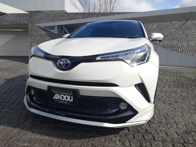 TOYOTA C-HR 2017 Image 31