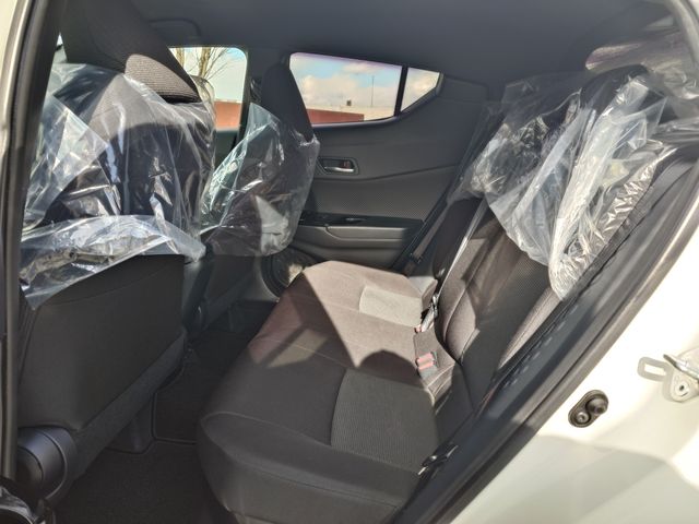 TOYOTA C-HR 2017 Image 31