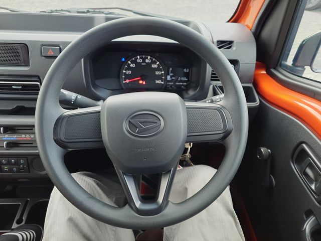 DAIHATSU HIJET TRUCK 4WD 2023 Image 31