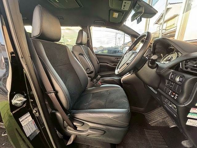 TOYOTA VOXY 2021 Image 31