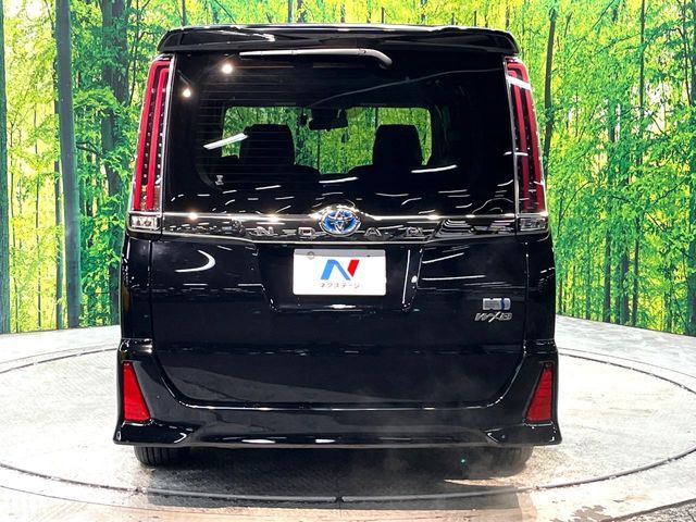 TOYOTA NOAH HYBRID 2018 Image 31