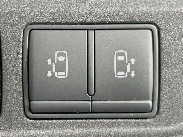 NISSAN SERENA  S-HYBRID 2018 Image 31