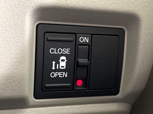 HONDA N BOX 2024 Image 31