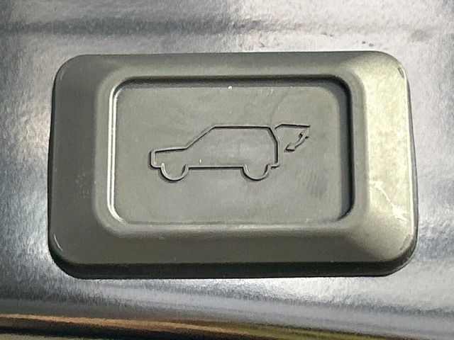 TOYOTA RAV4 HYBRID 4WD 2020 Image 31