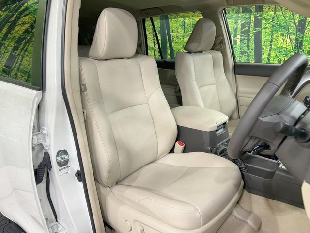 TOYOTA LANDCRUISER PRADO 2023 Image 31