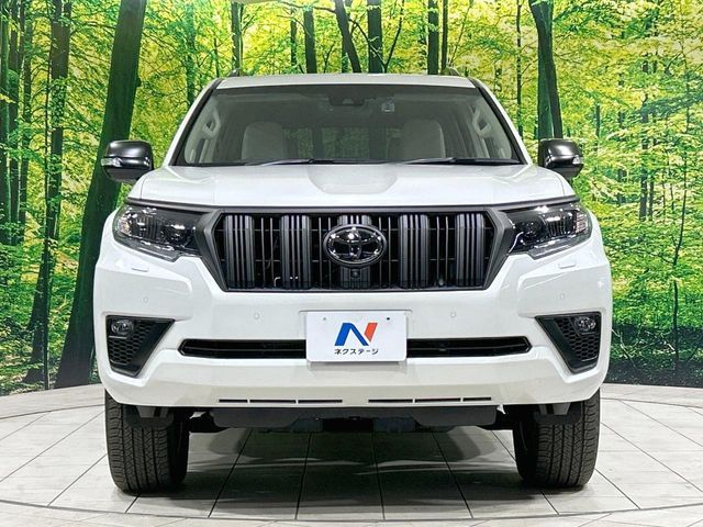 TOYOTA LANDCRUISER PRADO 2023 Image 31