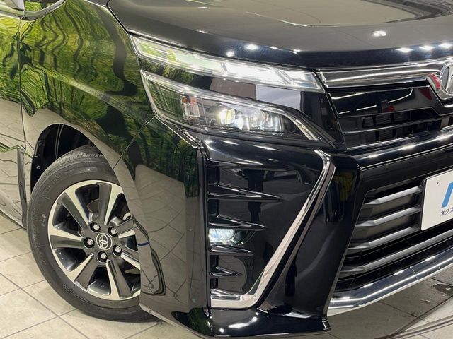 TOYOTA VOXY 2018 Image 31