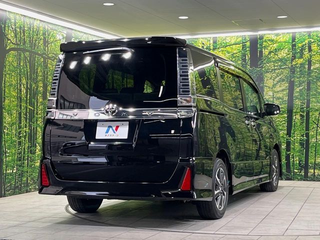 TOYOTA VOXY 2018 Image 31