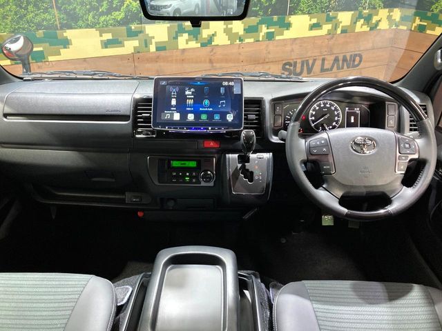 TOYOTA HIACE VAN 2WD 2025 Image 31