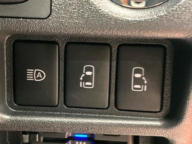 TOYOTA HIACE VAN 2WD 2025 Image 31