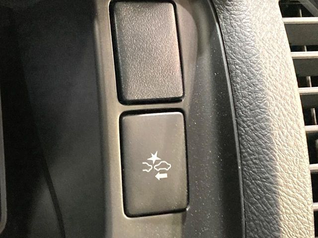 TOYOTA HIACE VAN 2WD 2025 Image 31