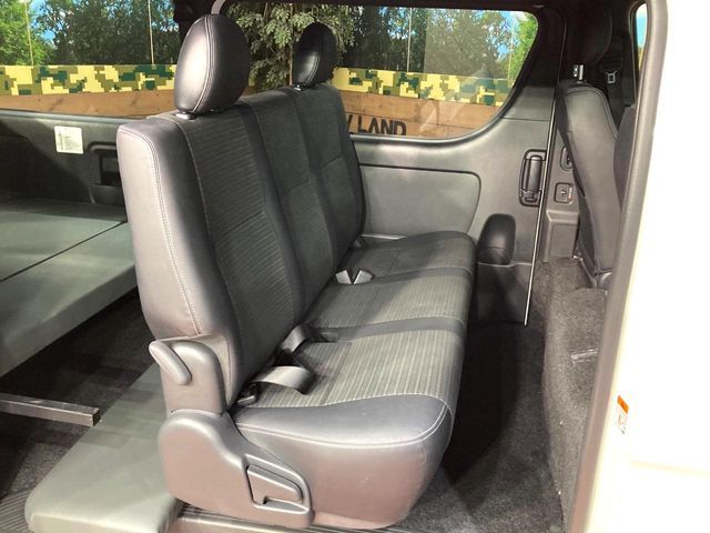 TOYOTA HIACE VAN 2WD 2025 Image 31