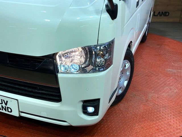 TOYOTA HIACE VAN 2WD 2025 Image 31