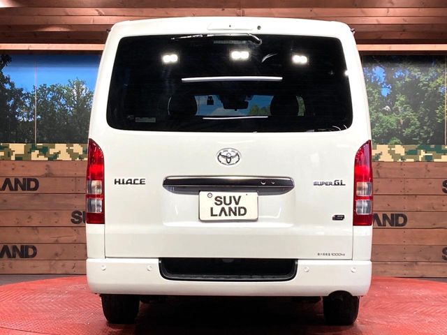 TOYOTA HIACE VAN 2WD 2025 Image 31